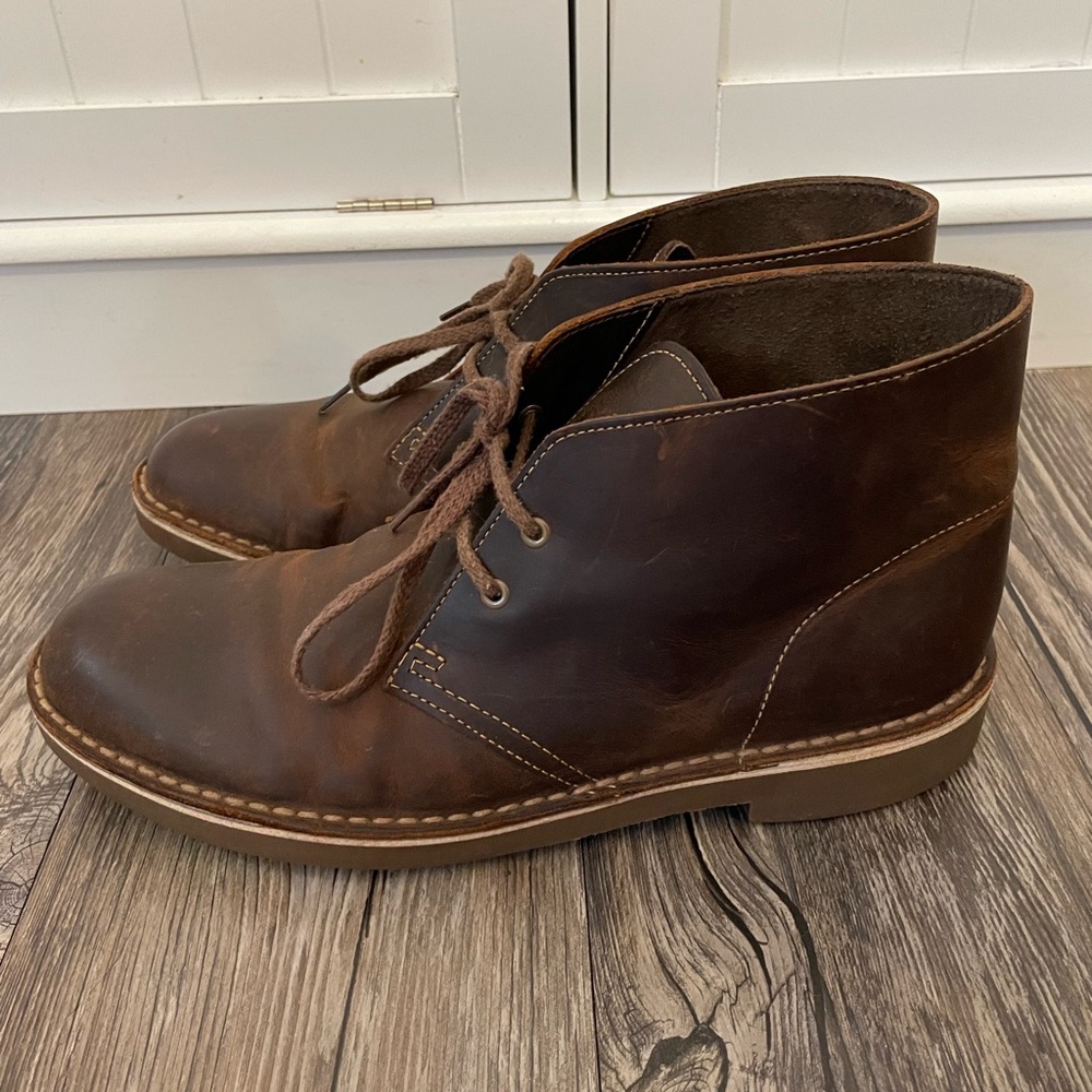 Clarks Men’s Brown Leather Chukka Boots